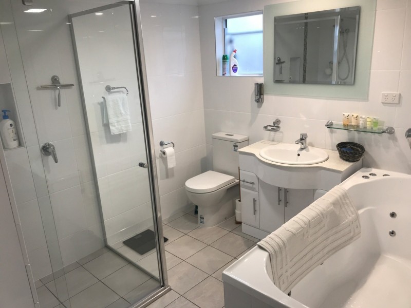 6 Somerset Court, Albany Creek QLD 4035