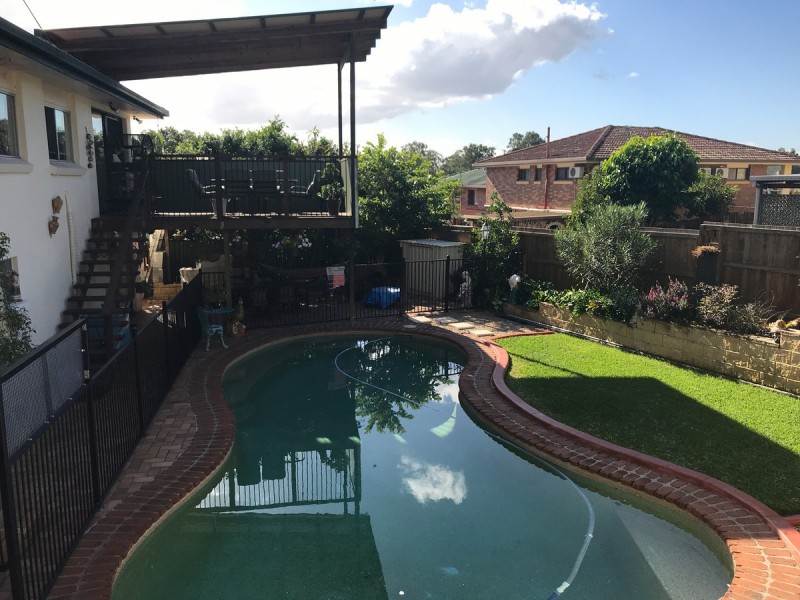 6 Somerset Court, Albany Creek QLD 4035