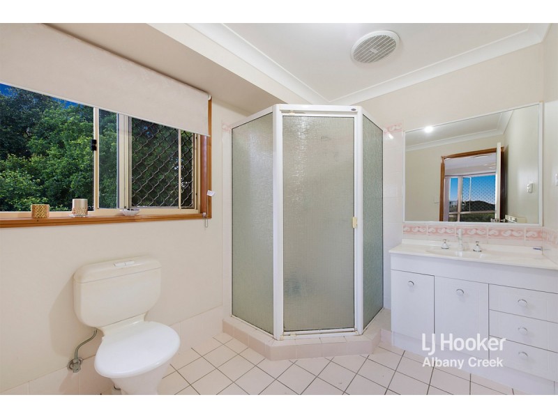 9 Zorina Court, Eatons Hill QLD 4037