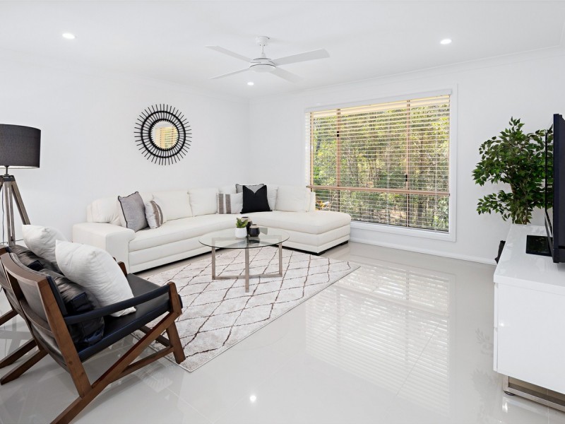 15 Lindale Court, Cashmere QLD 4500