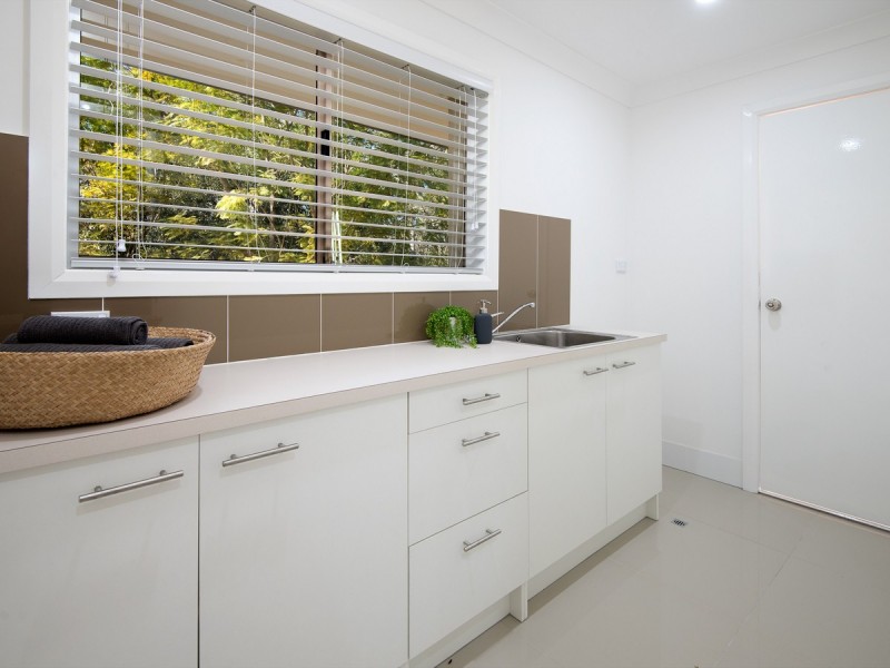 15 Lindale Court, Cashmere QLD 4500