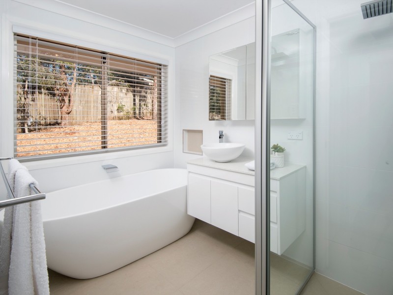 15 Lindale Court, Cashmere QLD 4500