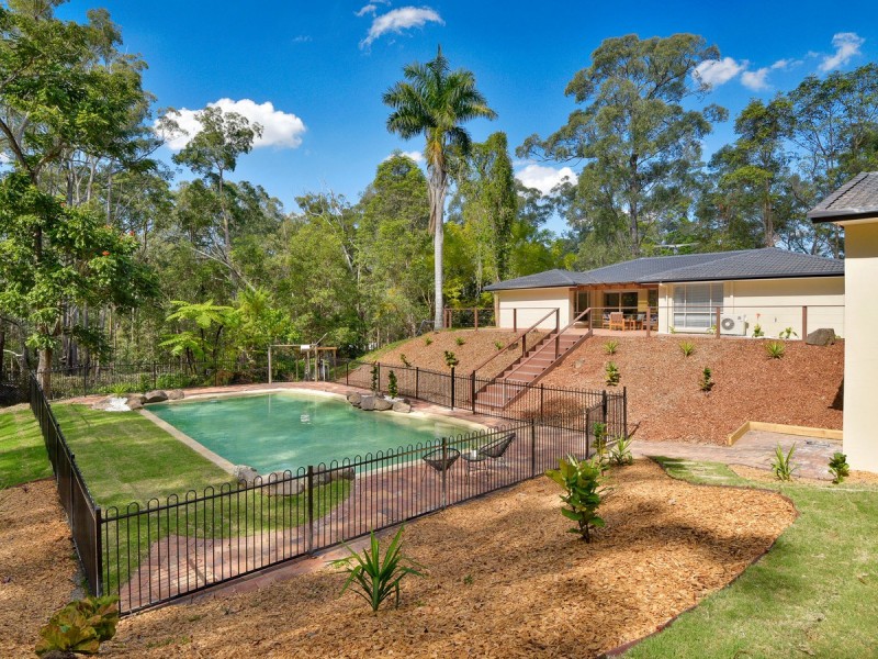 15 Lindale Court, Cashmere QLD 4500