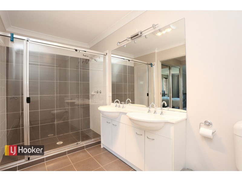 42 Ballyalla Crescent, Warner QLD 4500