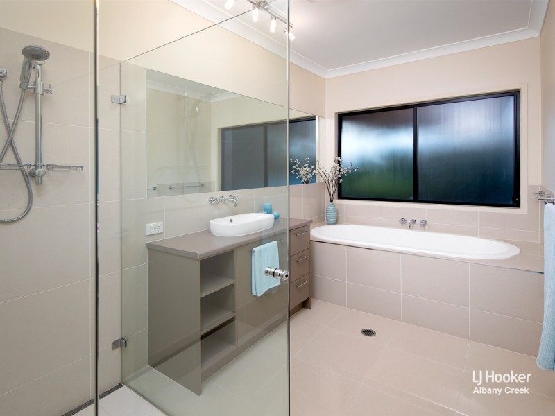 5 Teatree Close, Samford Valley QLD 4520