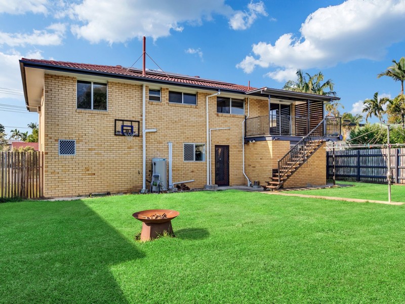 5 Maud Street, Albany Creek QLD 4035