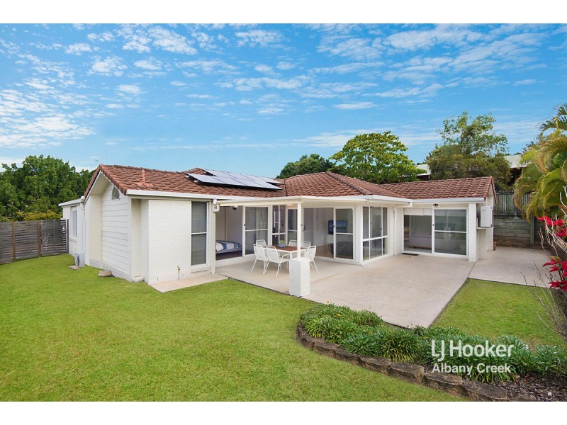 20 Queen Elizabeth Drive, Eatons Hill QLD 4037