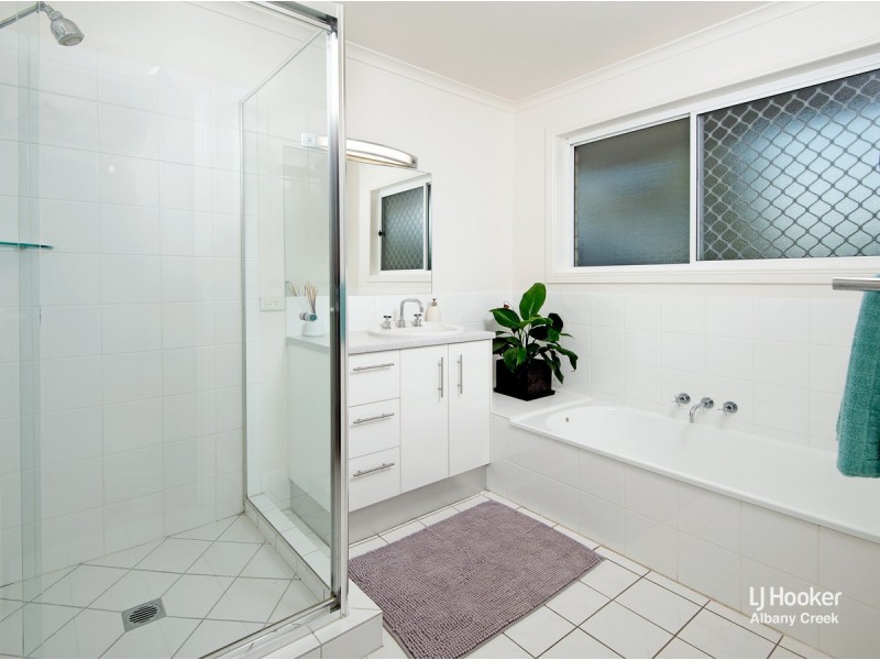 8 Kennedy Place, Albany Creek QLD 4035