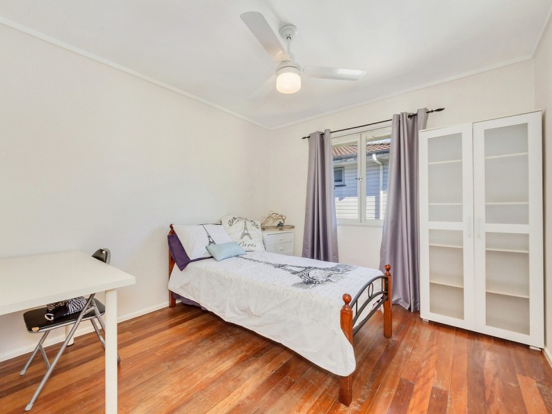 756 Rode Road, Chermside West QLD 4032