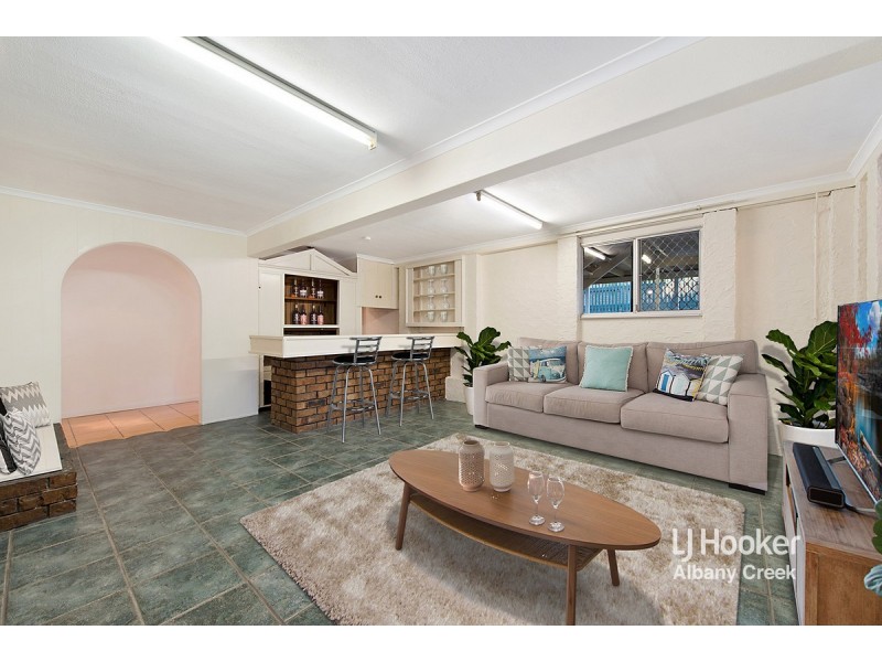 50 Strathford Avenue, Albany Creek QLD 4035