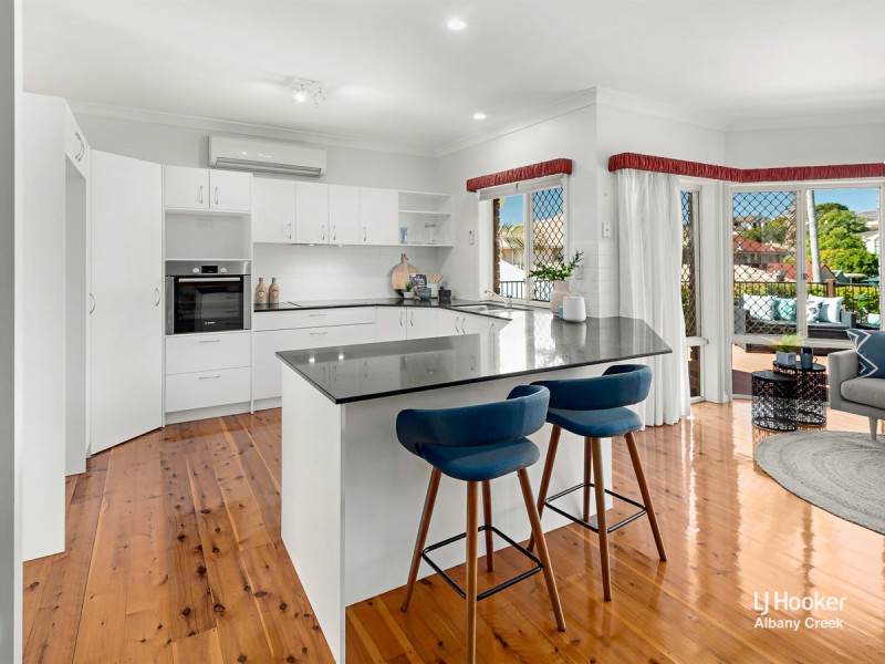 6 Cosmos Close, Bridgeman Downs QLD 4035