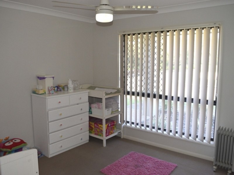 2 Shallows Court, Eatons Hill QLD 4037