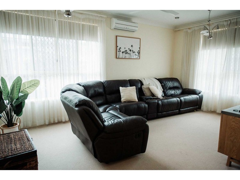 5 Confluence Court, Eatons Hill QLD 4037