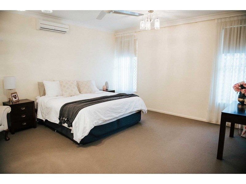 5 Confluence Court, Eatons Hill QLD 4037