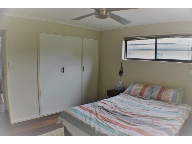 48 Folkstone Avenue, Albany Creek QLD 4035