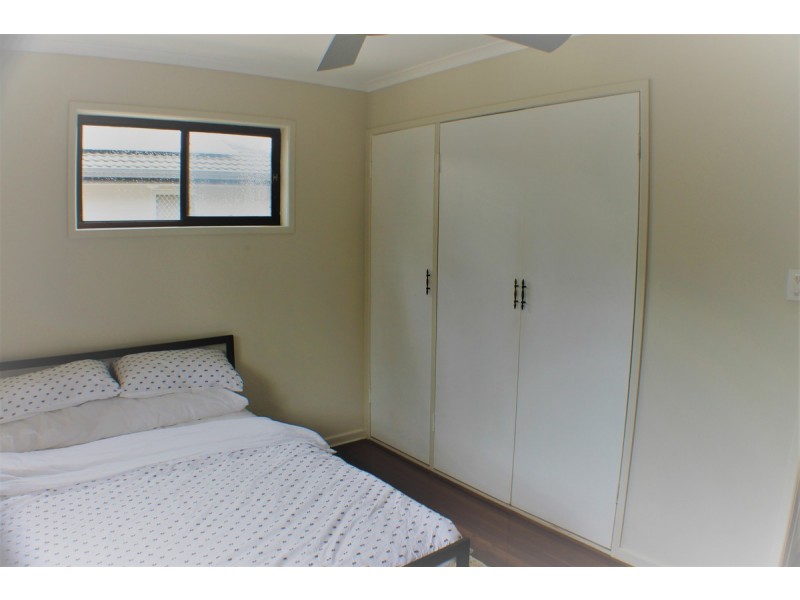 48 Folkstone Avenue, Albany Creek QLD 4035