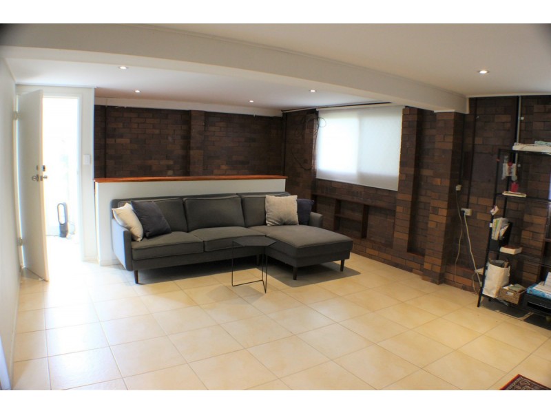 48 Folkstone Avenue, Albany Creek QLD 4035