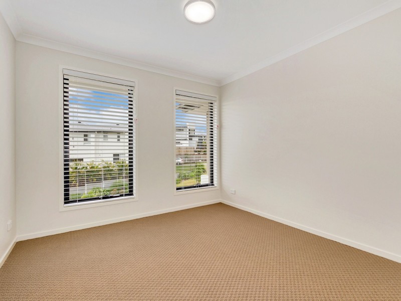 5 Beazley Circuit, Bridgeman Downs QLD 4035
