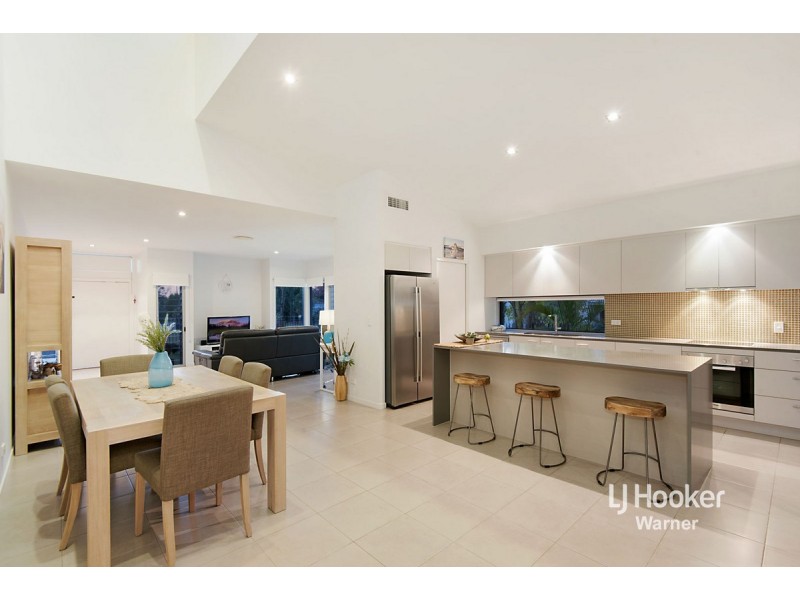 8 Kipfler Lane, Warner QLD 4500