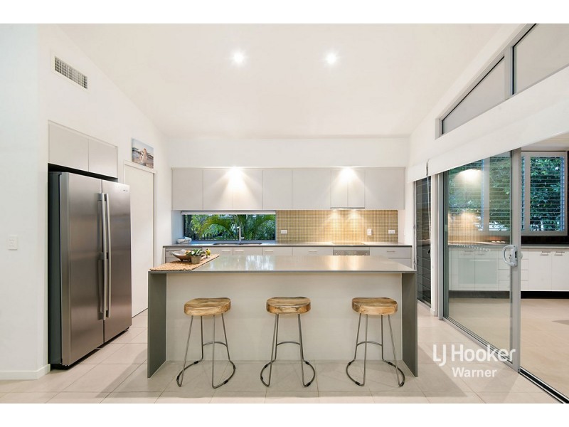 8 Kipfler Lane, Warner QLD 4500