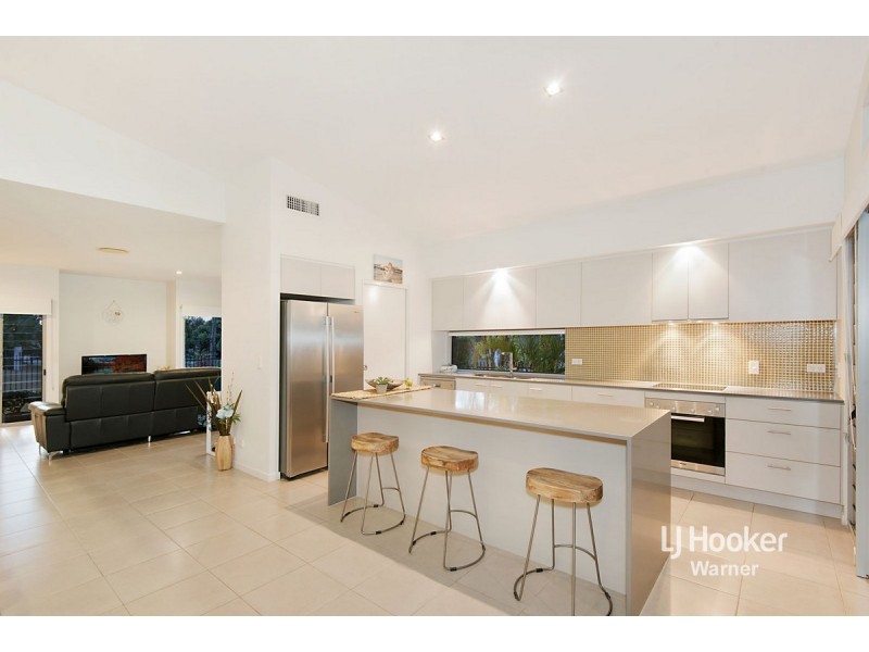 8 Kipfler Lane, Warner QLD 4500