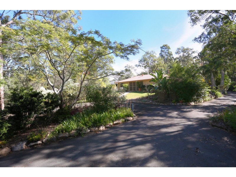 38 Montego Court, Eatons Hill QLD 4037