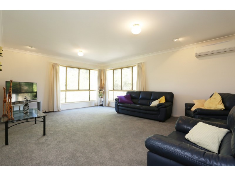 38 Montego Court, Eatons Hill QLD 4037