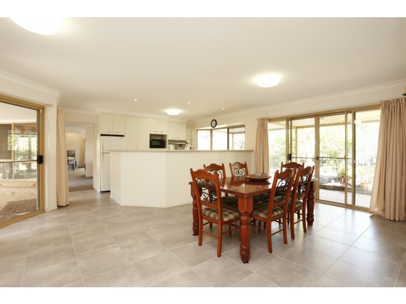 38 Montego Court, Eatons Hill QLD 4037