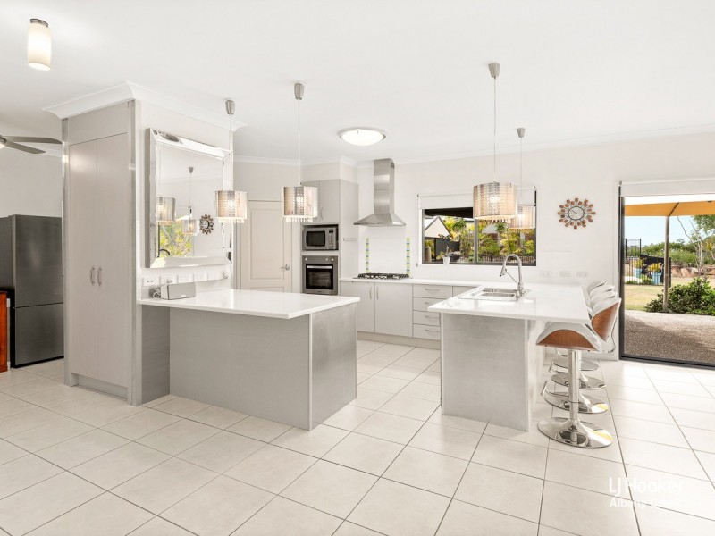 11 Wessling Close, Cashmere QLD 4500