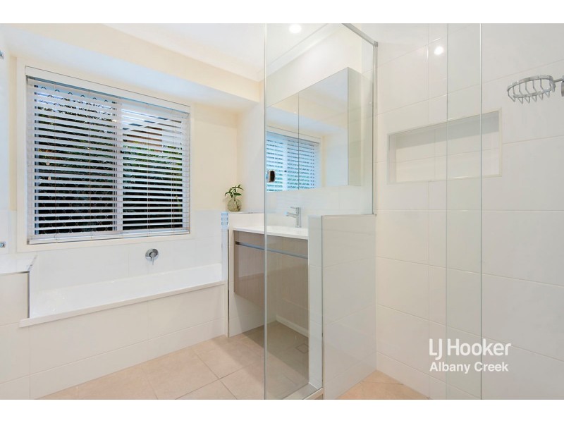 53 Ballinger Crescent, Albany Creek QLD 4035