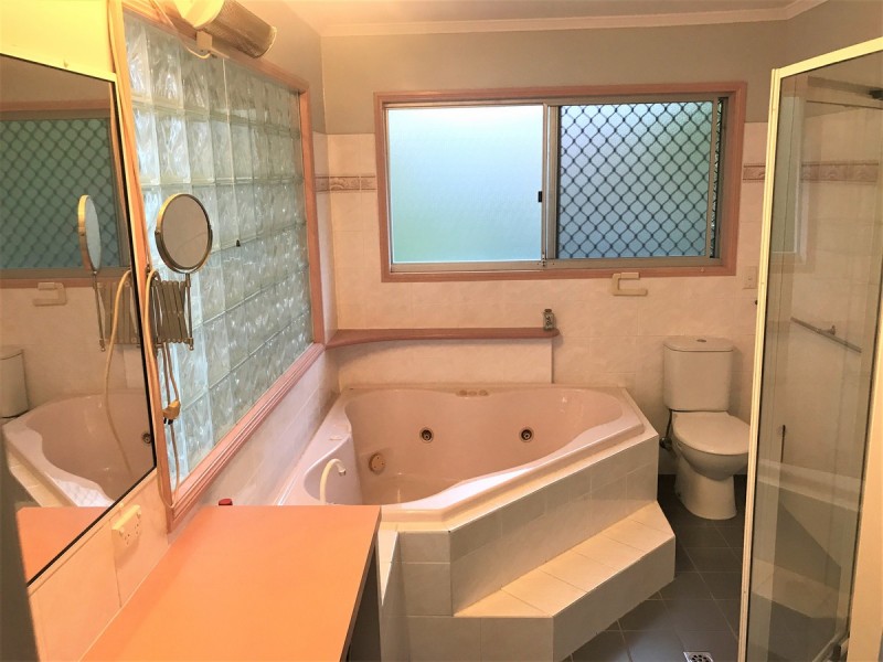 4 Coles Street, Arana Hills QLD 4054