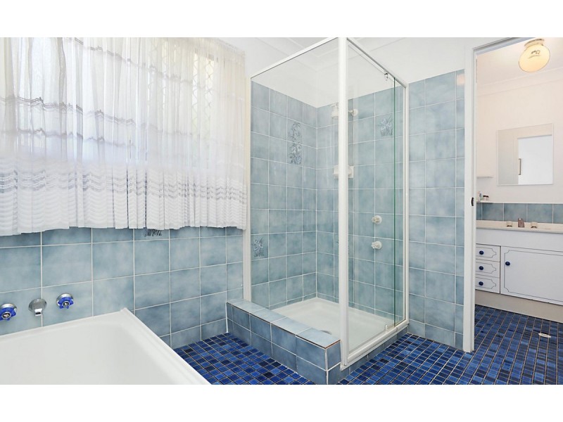 7 Danaus Court, Eatons Hill QLD 4037