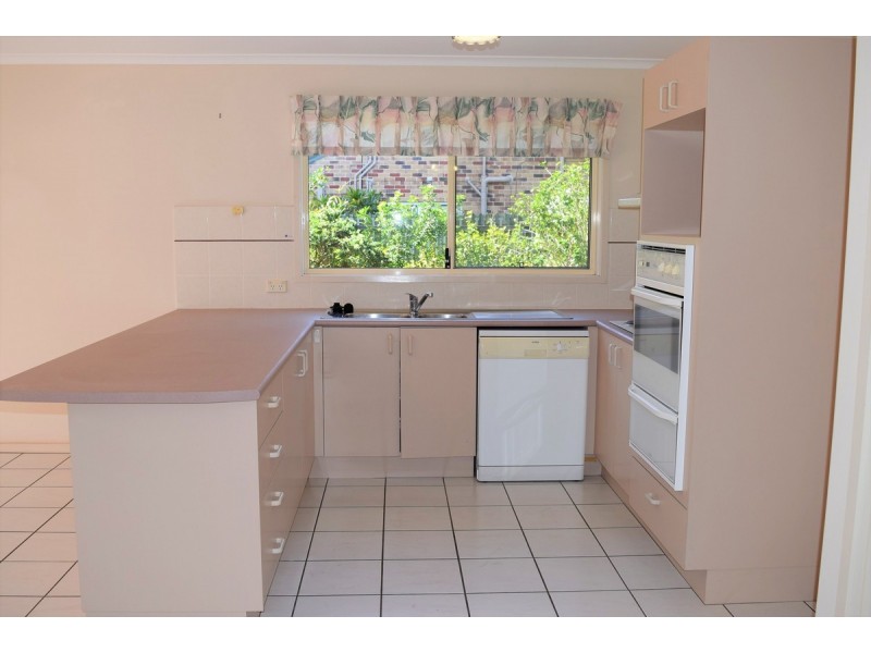 17 Coolabah Crescent, Bridgeman Downs QLD 4035