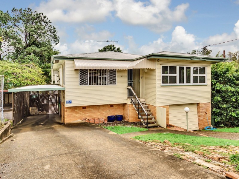 212 Appleby Road, Stafford Heights QLD 4053