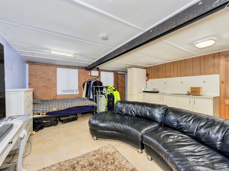 212 Appleby Road, Stafford Heights QLD 4053