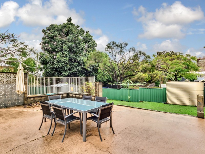 212 Appleby Road, Stafford Heights QLD 4053