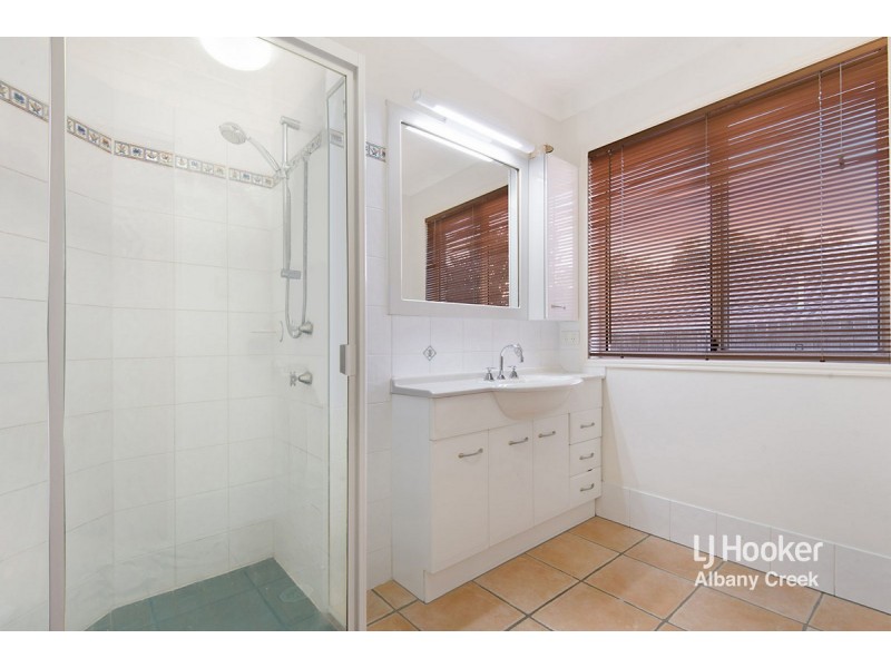 9 Mounteford Place, Albany Creek QLD 4035