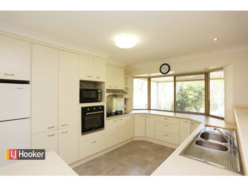 38 Montego Court, Eatons Hill QLD 4037