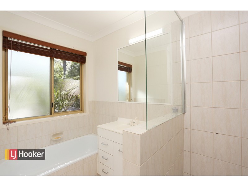 38 Montego Court, Eatons Hill QLD 4037