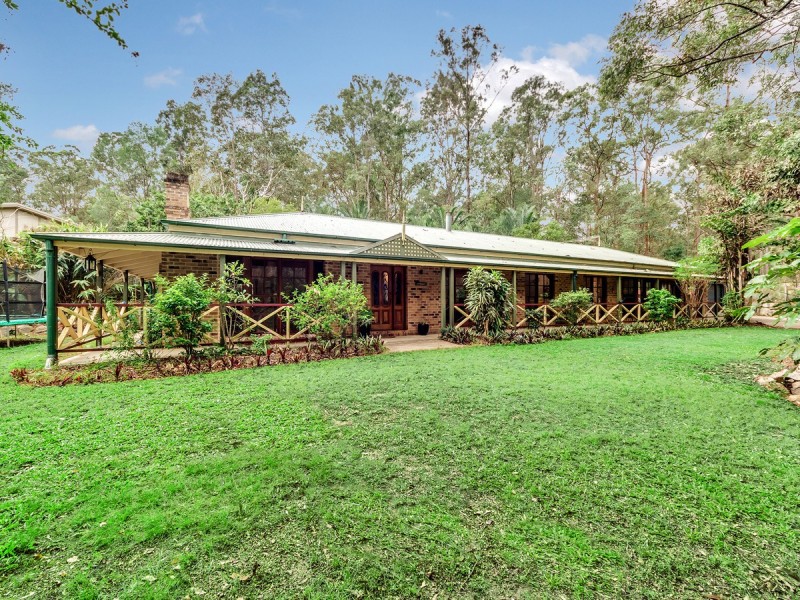 27 Cashmere Lane, Cashmere QLD 4500
