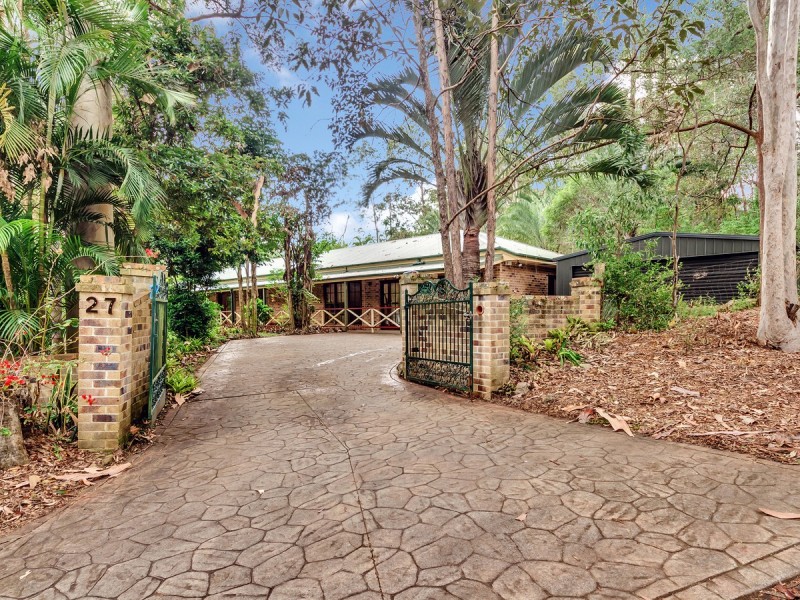 27 Cashmere Lane, Cashmere QLD 4500