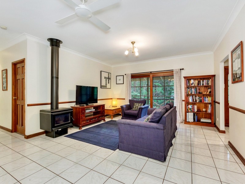 27 Cashmere Lane, Cashmere QLD 4500