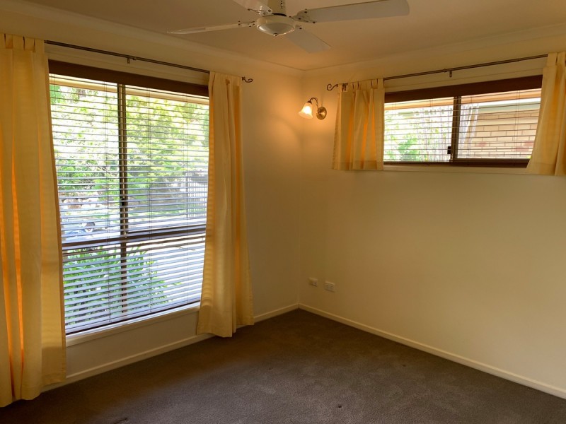 2 Elwood Court, Eatons Hill QLD 4037