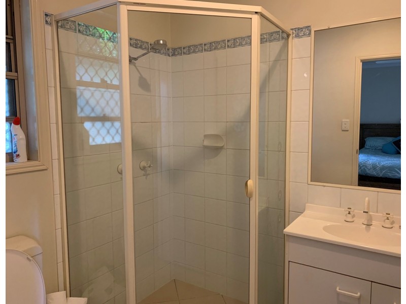 20 Walkers Road, Everton Hills QLD 4053