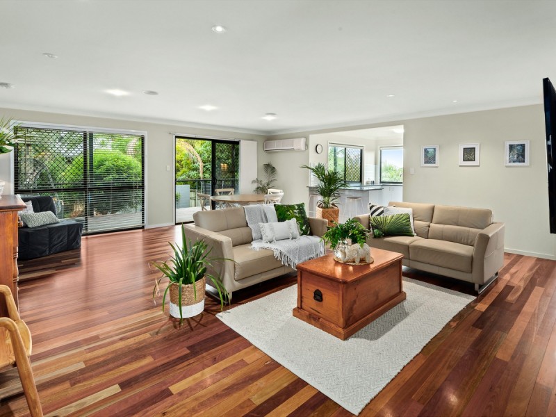 6 Sonora Court, Eatons Hill QLD 4037