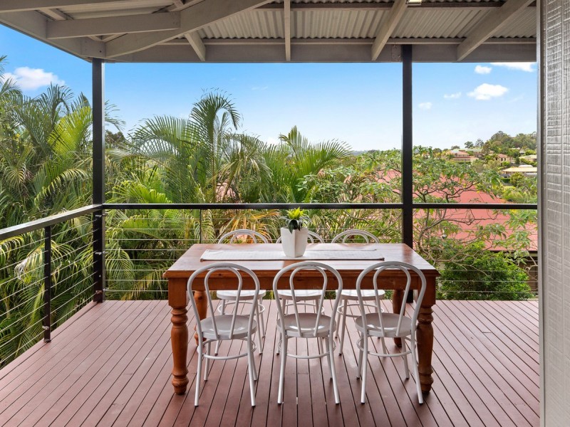 6 Sonora Court, Eatons Hill QLD 4037