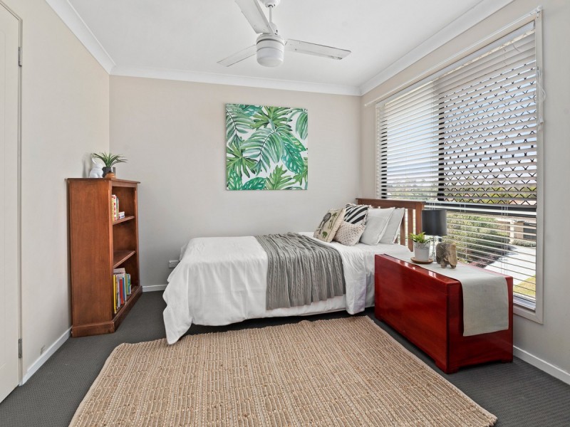 6 Sonora Court, Eatons Hill QLD 4037