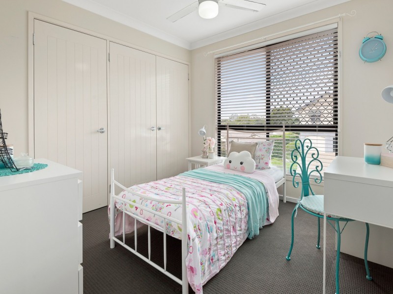 6 Sonora Court, Eatons Hill QLD 4037