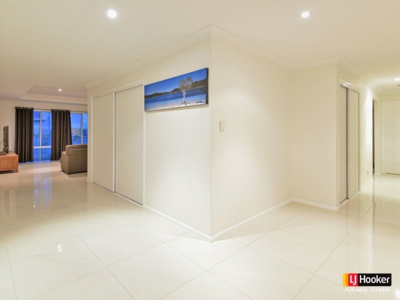 15 Lukla Court, Warner QLD 4500