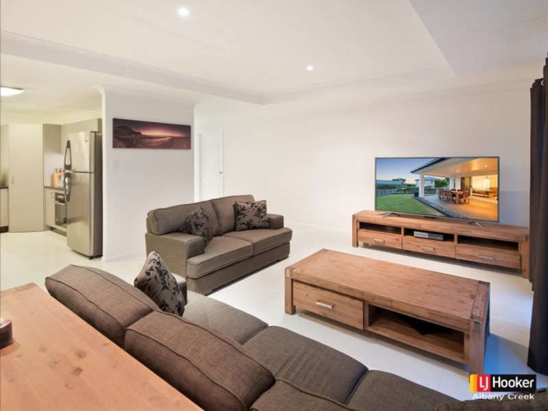 15 Lukla Court, Warner QLD 4500